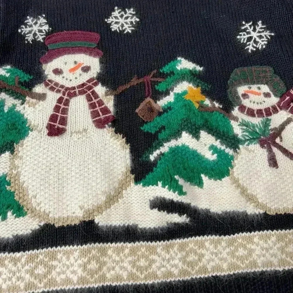 Croft & Barrow Hand Knitted Black With Muti color Snowman Sweater Size Large - Picture 15 of 16